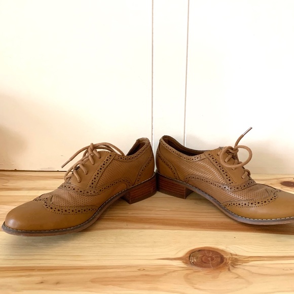 ALDO Oxfords - Picture 2 of 3